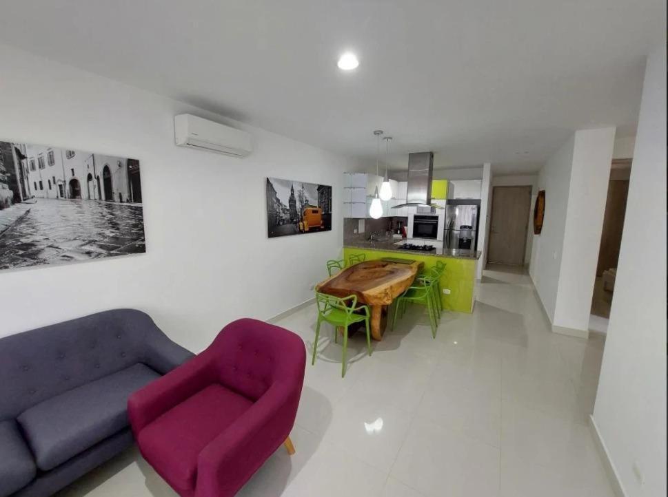Apartamento En Manga Progral 303 *